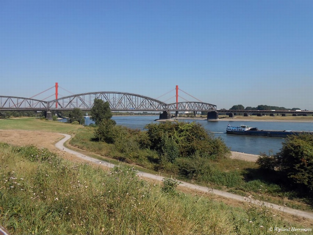 Haus-Knipp-Br�cke_1